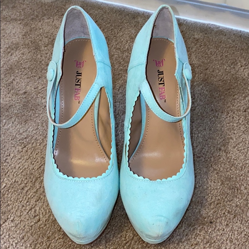 Tiffany blue pumps